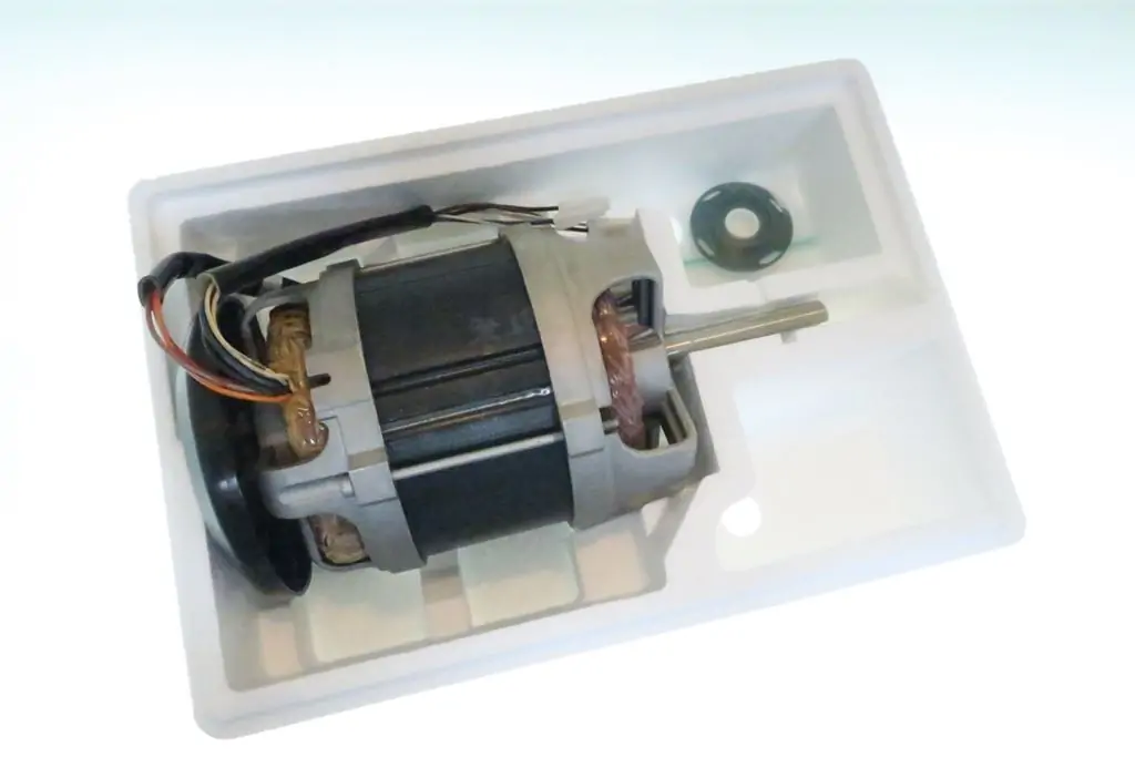 MOTOR R4 230/50/3, 303144